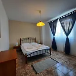 Doris Yourcroatiaholiday