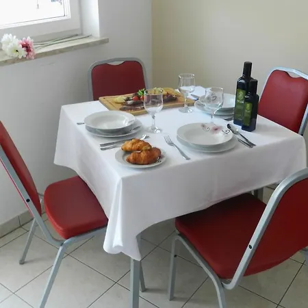 Doris Yourcroatiaholiday Apartment